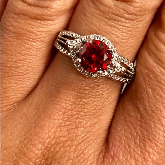 Jewelry - Stunning Ruby Red Stone & Brass Ring